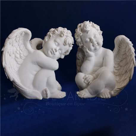 Petite paire de bébé angelot ange ornements figurine statue Memorial shelf sitter