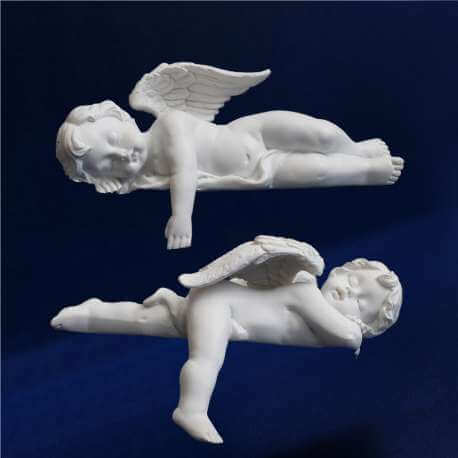 figurines d'anges dormant